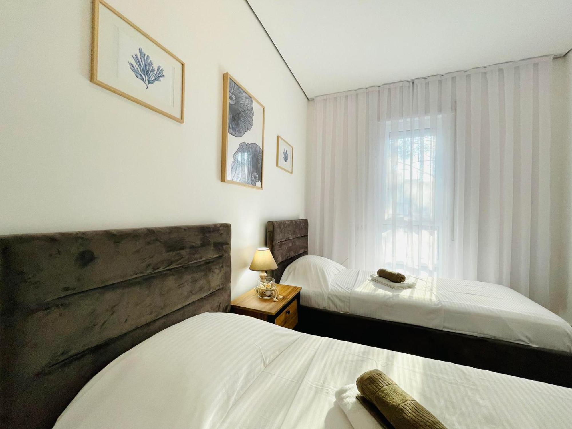 M&E Premium Apartments - San Pietro ดูร์เรส ภายนอก รูปภาพ